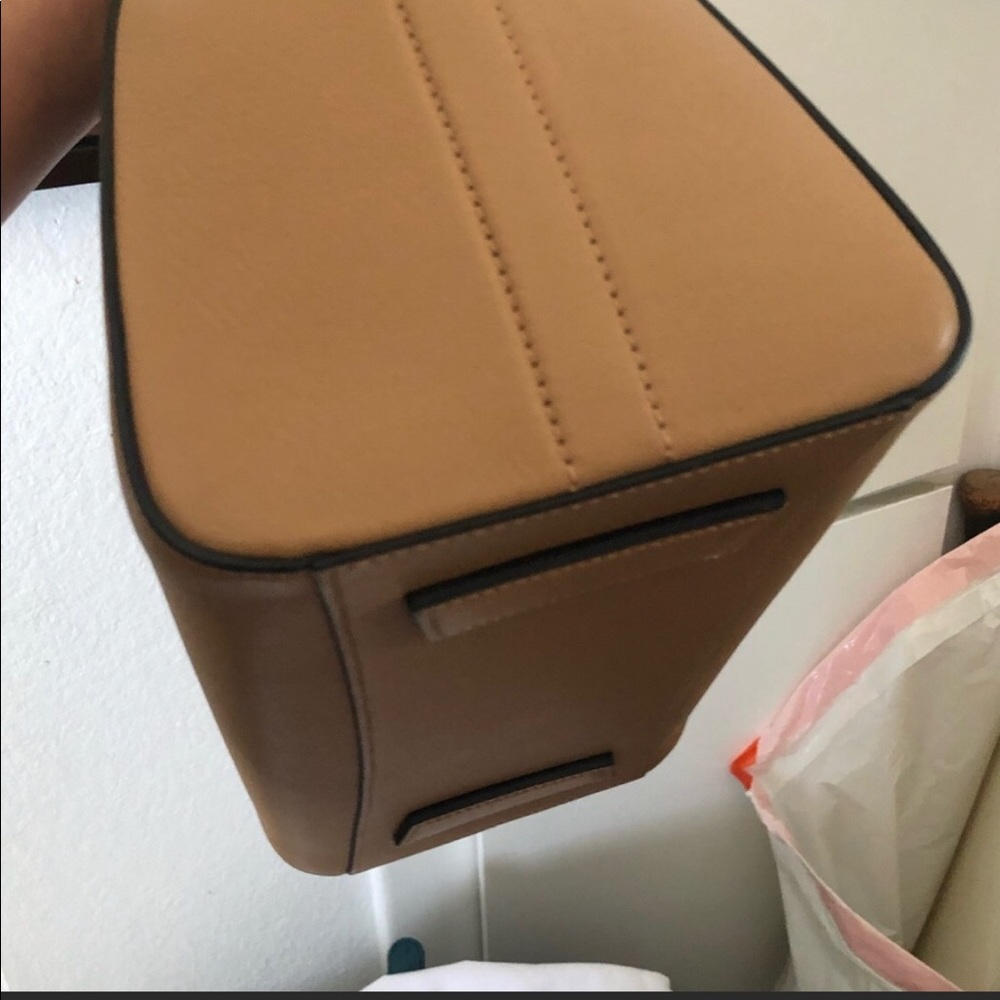 Authentic givenchy antigona tri color - Picture 2 of 8
